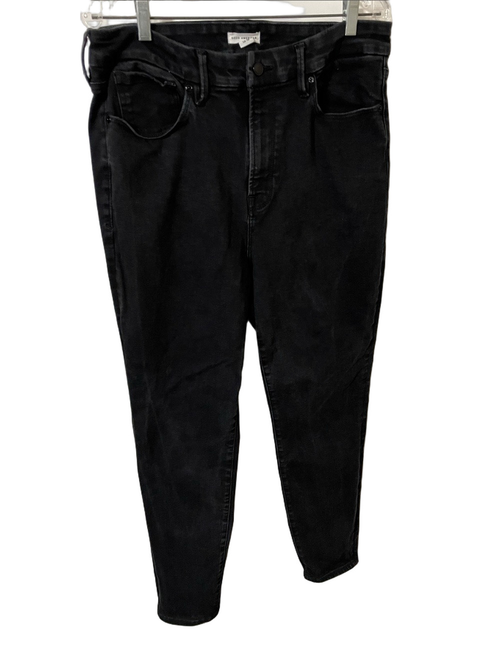 Good American Black High-Rise Tapered Jeans Size 14-18